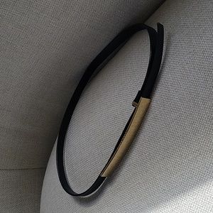 Tory Burch Black Leather Skinny Belt XS Gold Buckle Notch Closure